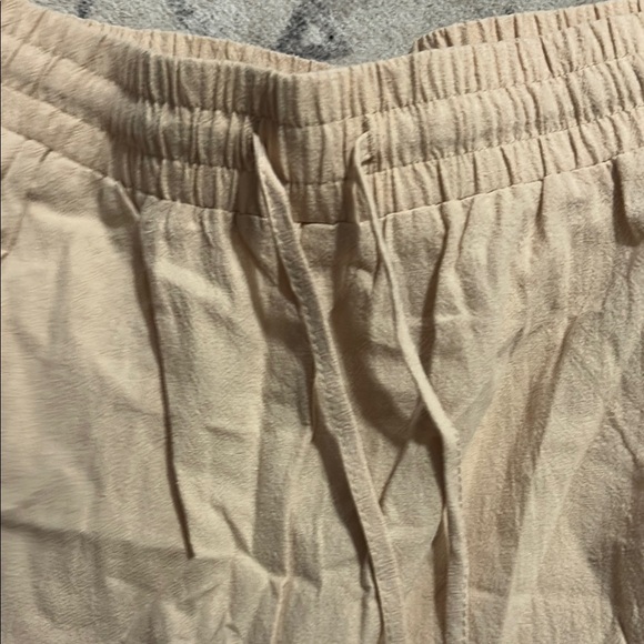 Women’s Linen Beige Pants - Picture 4 of 6